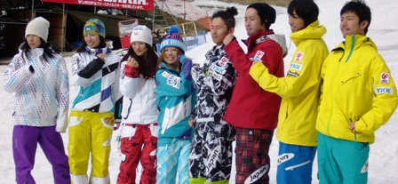 100305japanteam.jpg