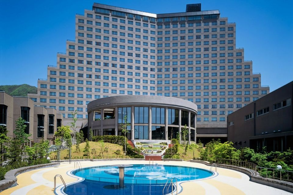 ホテルリステル猪苗代 外観