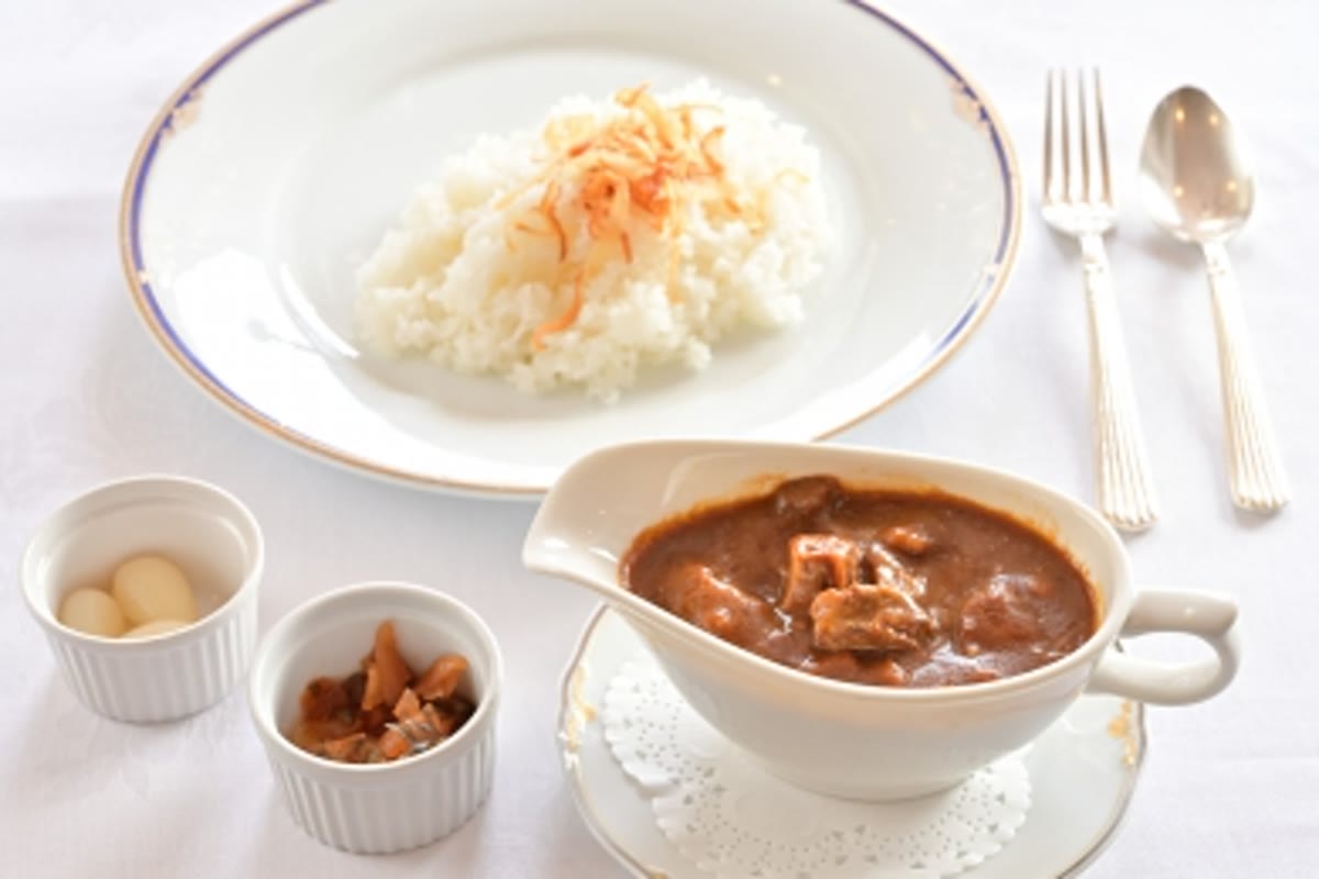 リステル名物朝カレー