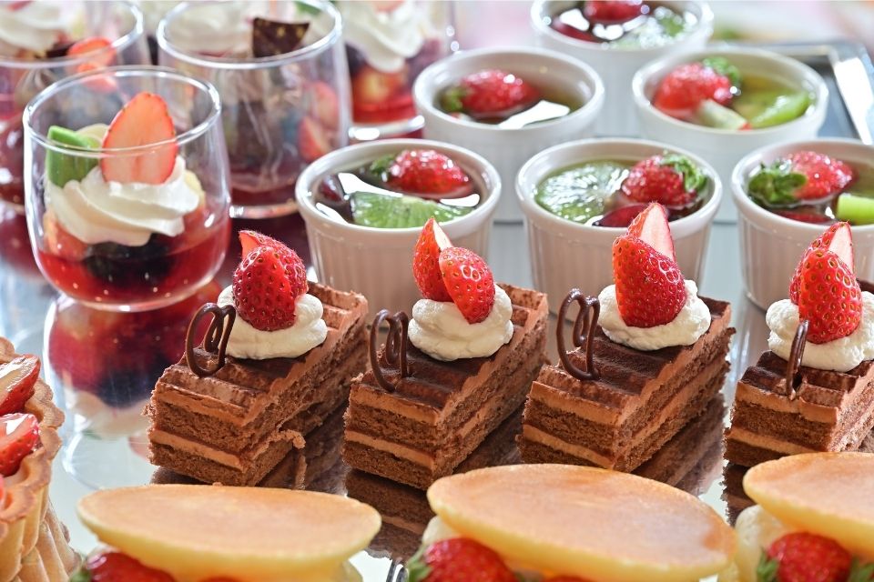 ビュッフェ料理