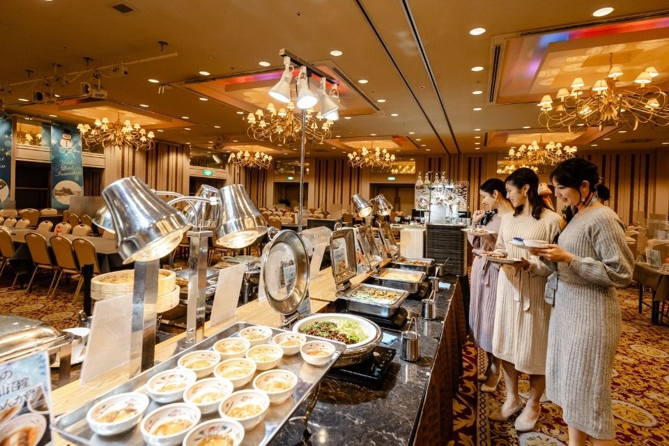 ビュッフェ料理