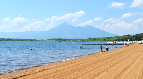 志田浜(猪苗代湖)