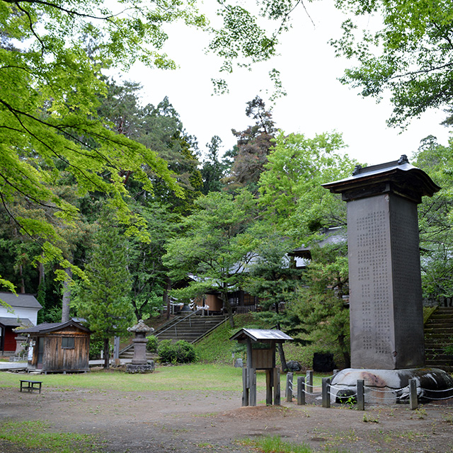 色鮮やかな花々に囲まれて祝福に包まれた時間を ホテルリステルウエディング
